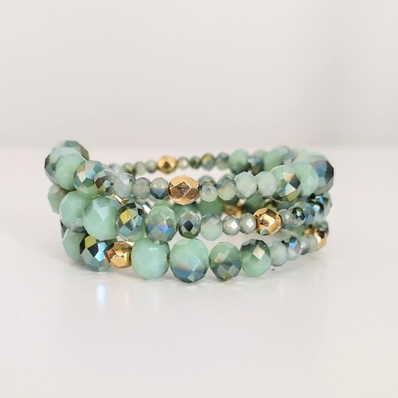 Green And Gold Beaded Wrap Bracelet - Picture 4 of 4